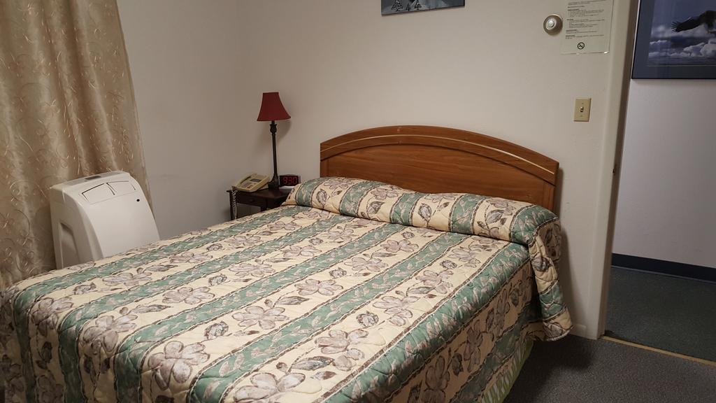Borealis Inn Фэрбанкс Экстерьер фото